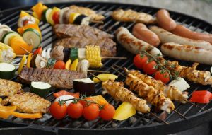 The Ultimate Guide to Low Carb Grilling: Healthy Recipes and Tips